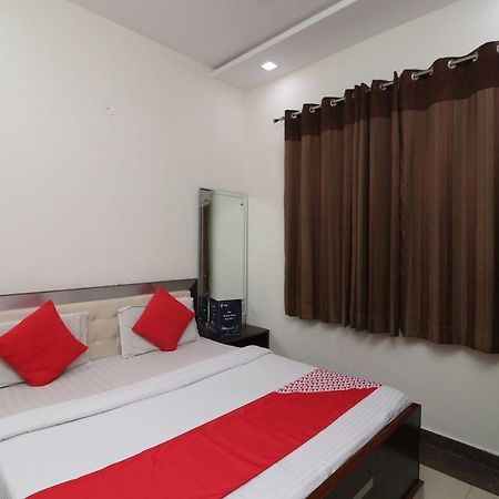 Oyo 24723 Hotel Atul Palace Agra (Uttar Pradesh) Exterior foto