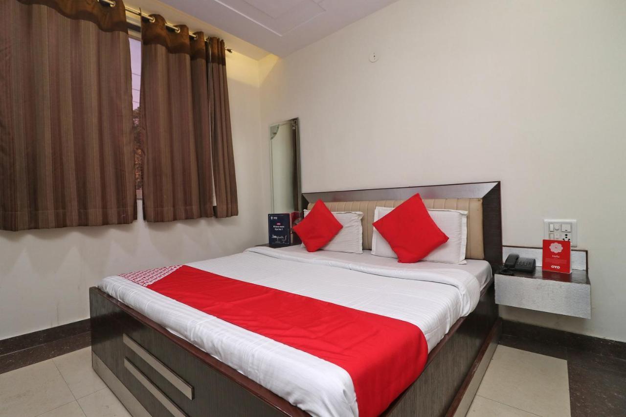 Oyo 24723 Hotel Atul Palace Agra (Uttar Pradesh) Exterior foto
